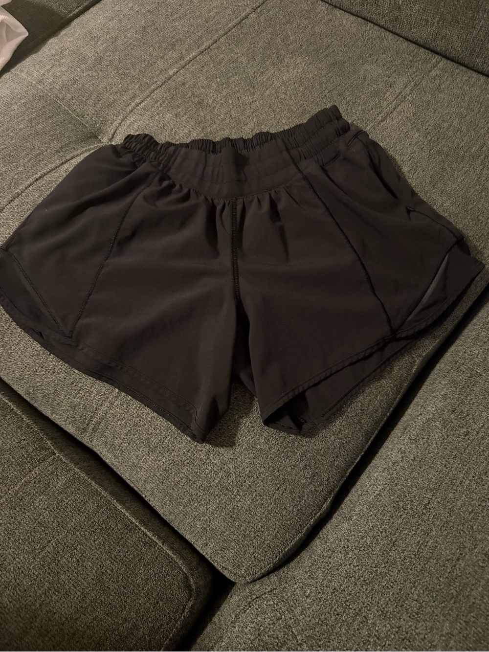 Lululemon Hotty Hot Short High-Rise Lined Black Size 4